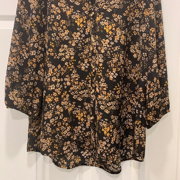 Maurice’s Tunic - Picture 3 of 3